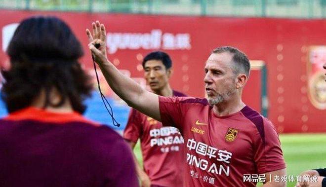 申花召回陈晋一引发热议：合规选择还是国足的潜规则？