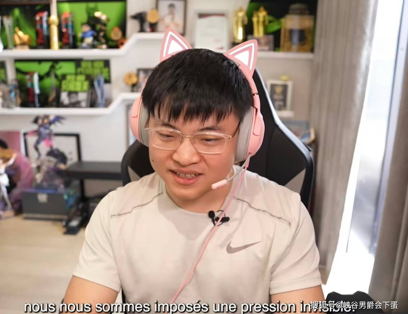 包含Uzi发长文：很开心能够入选名人堂，感谢所有支持我的人50亮875回复英雄联盟的词条
