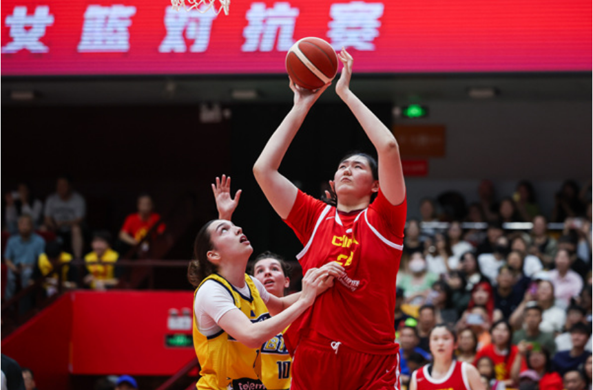 爱奇艺体育会员-热身赛中国女篮狂胜波黑队收获两连胜